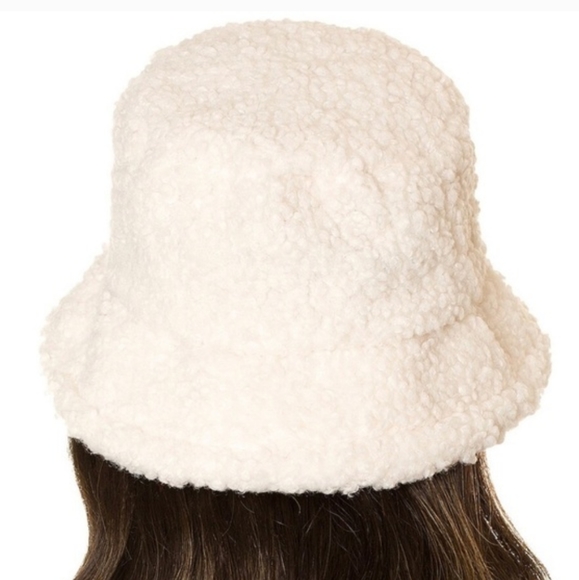 Cream Sherpa bucket hat - Picture 2 of 3